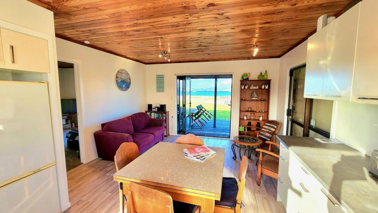The Sunrise Bach - One Tree Point Holiday Home المظهر الخارجي الصورة